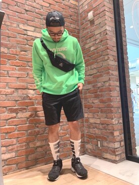 ソックス 靴下を使った 蛍光 の人気ファッションコーディネート Wear