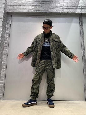 「HYSTERIC GLAMOUR（ヒステリックグラマー）のHYS WHISKY柄 刺繍キャップ（キャップ）」を使った、DUKASHUNさん（メンズ・175cm）の秋コーディネート