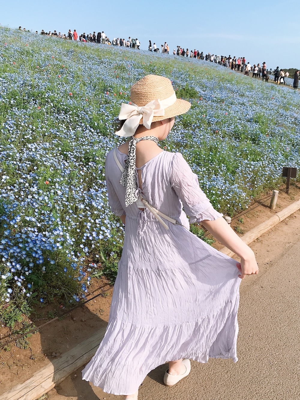 「ワンピース、ワッシャー、しわ加工、カンカン帽、レオパード、スカーフ、earth music&ecology、ORiental TRaffic(ORiental TRaffic)、お洒落さんとつながりたい、ラベンダー」｜「earth music&ecologyのワッシャープリーツティアードワンピース 〇（ワンピース、パープル系）」を使った、𝓼𝓱𝓲𝓸さん（レディース・157cm）の春コーディネートの1枚目の写真