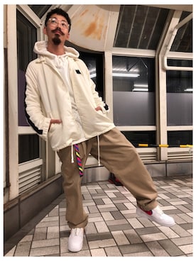 「is-ness（イズネス）のアイテム（チノパンツ）」を使った、バナ夫さんさん（メンズ・170cm）の秋コーディネート