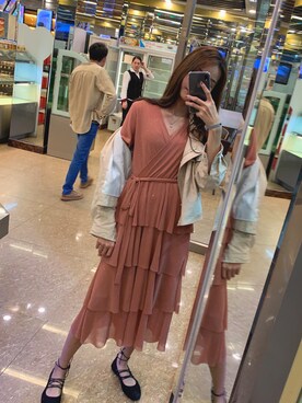 「アイテム（ドレス）」を使った、free  and  easyさん（レディース・166cm・10代）の春コーディネート