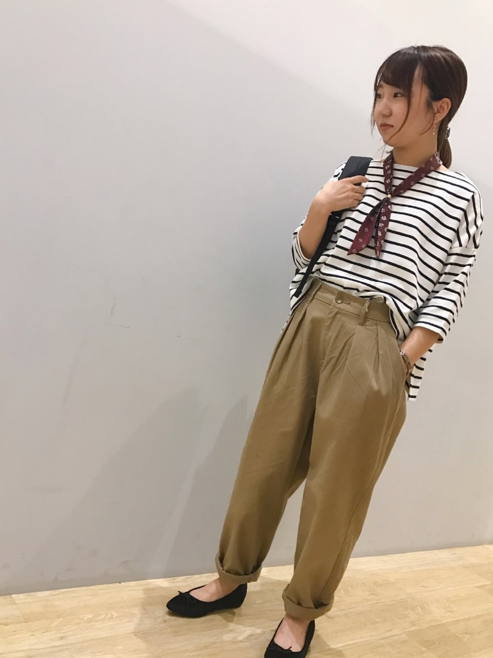 「earth music&ecologyのビックマリンボーダープルオーバー（Tシャツ/カットソー、ホワイト系）」を使った、Ushijawaさん（レディース・149cm）の夏コーディネートの1枚目の写真