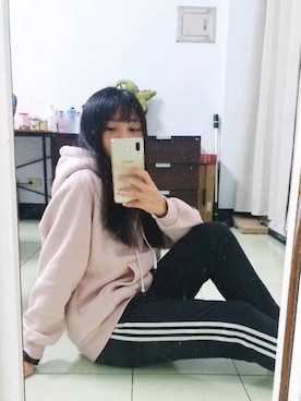 「帽T」｜潘さん（レディース・157cm）の冬コーディネート