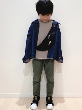 「春めきシューズ」｜「アイテム（デニムジャケット）」を使った、®️ikunan☺︎さん（キッズ・120cm）の春コーディネート