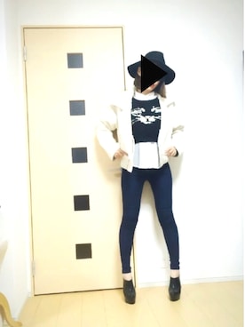 「H&M（エイチ・アンド・エム）のアイテム（デニムパンツ、ブルー系）」を使った、はるかさん（レディース・145cm）の冬コーディネート