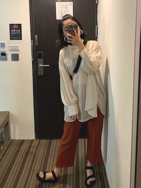 「アイテム（チノパンツ、オレンジ系）」を使った、Janさん（レディース・162cm）の春コーディネート