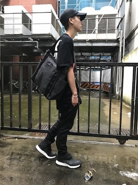 「Samsonite Red（サムソナイトレッド）のアイテム」を使った、りいちさん（メンズ・168cm）の夏コーディネート