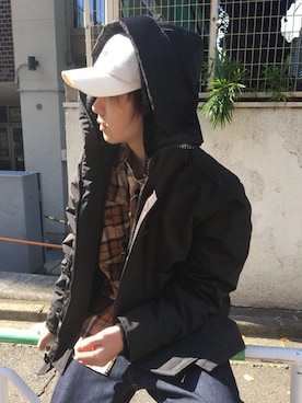 「TYPE BLUE（タイプブルー）のアイテム（デニムパンツ）」を使った、りいちさん（メンズ・168cm）の秋コーディネート