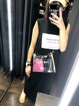 「BEAMS」｜「アイテム（PC・スマホグッズ/家電）」を使った、maRuさん（レディース・155cm）の夏コーディネート