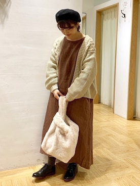 「ケーブルカーディガン」｜「アイテム（アクセサリー）」を使った、satomiさん（レディース・152cm）の秋コーディネート