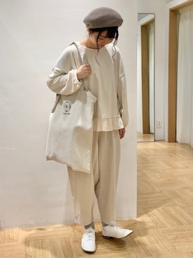 「オールホワイト」｜「アイテム（ハンチング/ベレー帽）」を使った、satomiさん（レディース・152cm）の冬コーディネート