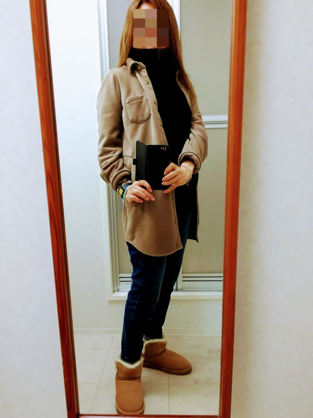 「しまむらのアイテム（シャツ/ブラウス、ベージュ系）」を使った、ribenjicyanさん（レディース・156cm）の春コーディネートの1枚目の写真