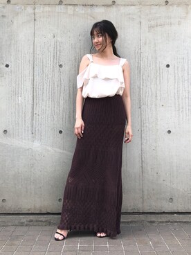 透かし編みニットロングスカートを使った人気ファッションコーディネート Wear