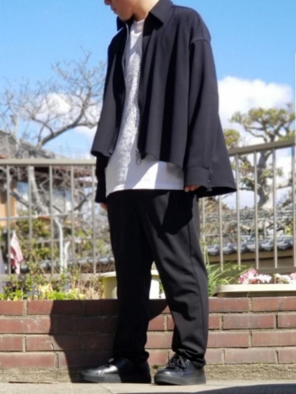 「キレイめ、春、LAD MUSICIAN、LIBERUM、lot holon」｜「LAD MUSICIANのLAD MUSICIAN[ラッドミュージシャン] LONG SLEEVE BIG T-SHIRT（Tシャツ/カットソー、ホワイト系）」を使った、Mintoさん（メンズ・163cm）の春コーディネートの1枚目の写真