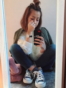 「Ungrid（アングリッド）のインディゴフレイドヘムストスリ（デニムパンツ）」を使った、ayumiさん（レディース・154cm）の冬コーディネート