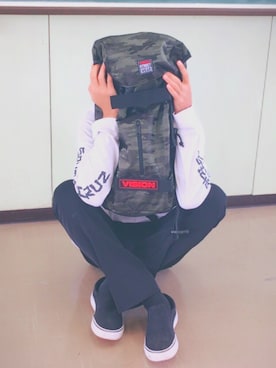 「VISION（ヴィジョン）のアイテム（バッグ）」を使った、Ｒyo   さん（メンズ・177cm）の秋コーディネート