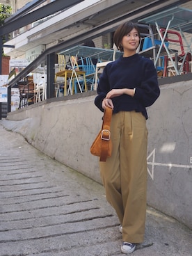 「CONVERSE（コンバース）のCONVERSE ALL STAR　ハイカットスニーカー（スニーカー）」を使った、岩谷 英里子さん（レディース・169cm）の秋コーディネート