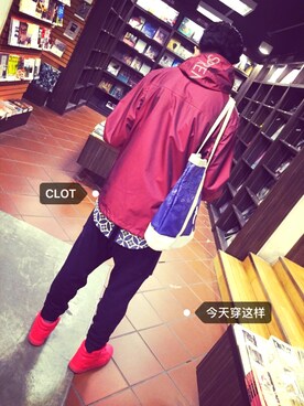 「CLOT（クロット）のアイテム（トップス）」を使った、AustinGuさん（メンズ・180cm）の春コーディネート