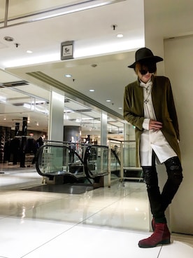 「NO ID.（ノーアイディ）のアイテム（チェスターコート）」を使った、NO ID.仙台フォーラス店さん（メンズ・182cm）の夏コーディネート