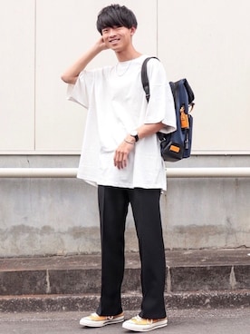 「BASQUE magenta（バスクマゼンタ）のアイテム（Tシャツ/カットソー）」を使った、Suzuさん（メンズ・182cm）の春コーディネート