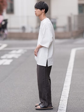 「DAIRIKU（ダイリク）のアイテム（サンダル）」を使った、Suzuさん（メンズ・182cm）の春コーディネート