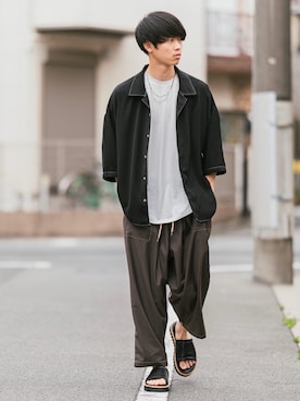 「DAIRIKU（ダイリク）のアイテム（サンダル）」を使った、Suzuさん（メンズ・182cm）の春コーディネート