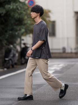 「MONKEY TIME（モンキータイム）のアイテム（スラックス）」を使った、Suzuさん（メンズ・182cm）の夏コーディネート
