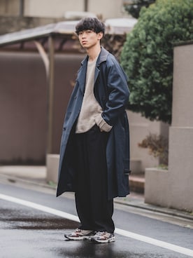 「CASPER JOHN（キャスパージョン）のアイテム（トレンチコート）」を使った、Suzuさん（メンズ・181cm）の冬コーディネート