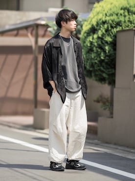 「INTER FACTORY（インターファクトリー）のアイテム（カーゴパンツ）」を使った、Suzuさん（メンズ・181cm）の春コーディネート