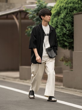 「DAIRIKU（ダイリク）のアイテム（サンダル）」を使った、Suzuさん（メンズ・181cm）の春コーディネート