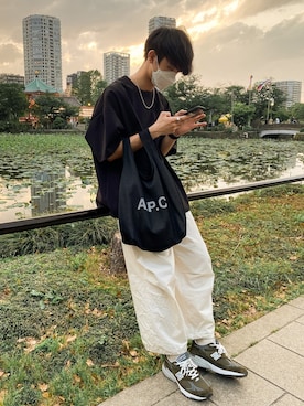 「INTER FACTORY（インターファクトリー）のアイテム（カーゴパンツ）」を使った、Suzuさん（メンズ・181cm）の春コーディネート