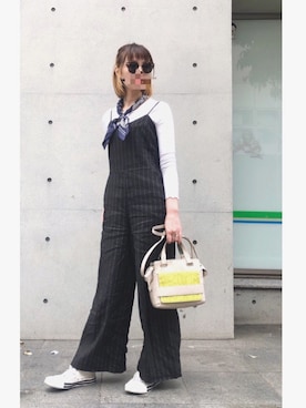 「Whim Gazette（ウィムガゼット）のアイテム（オールインワン・サロペット）」を使った、yuunia2さん（レディース・169cm）の春コーディネート