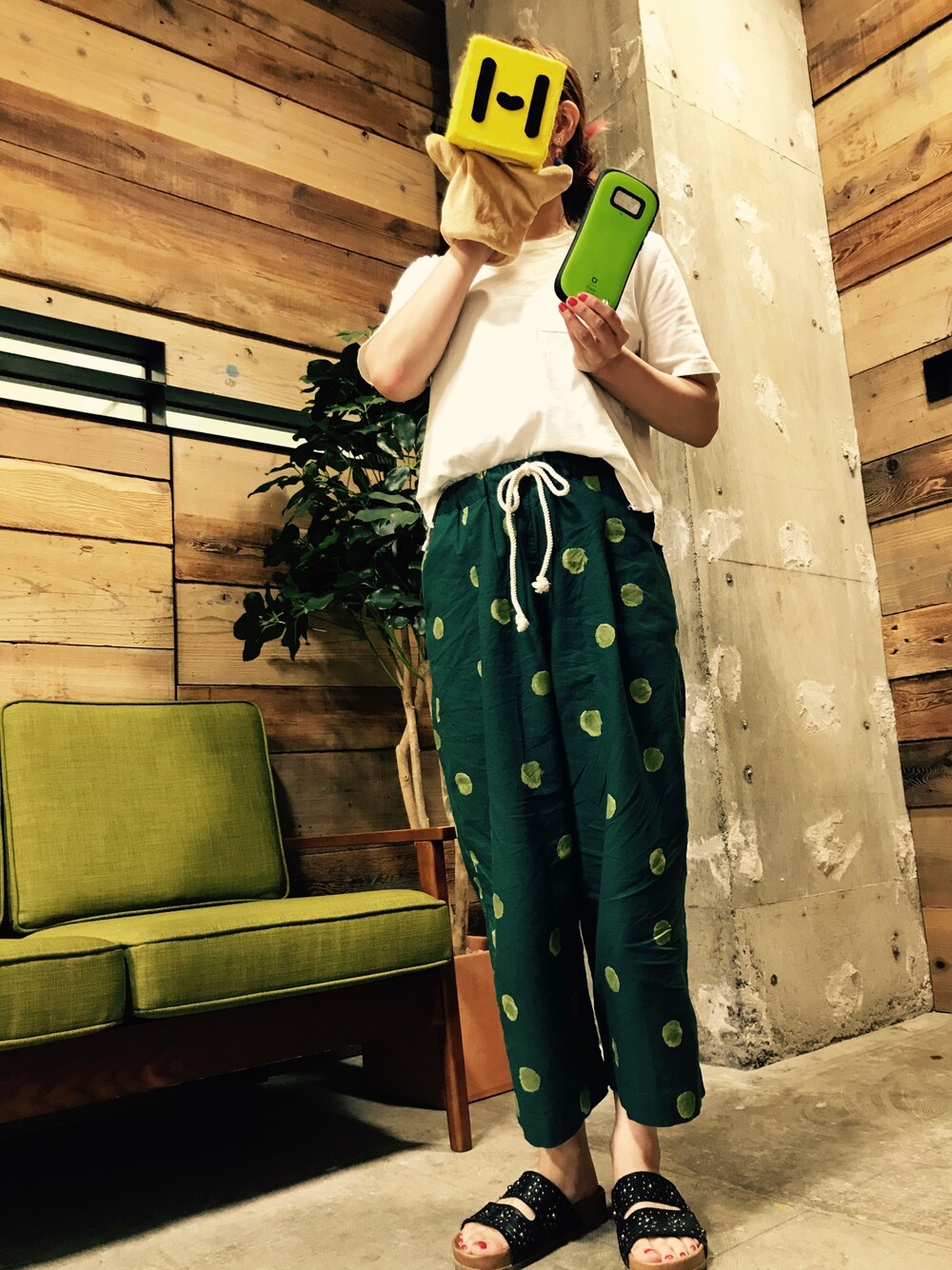 「シンプル、カジュアルコーデ」｜「iFaceのアイテム（スマホケース/カバー、グリーン系）」を使った、ゆかりっぷさん（レディース・155cm）の夏コーディネートの1枚目の写真