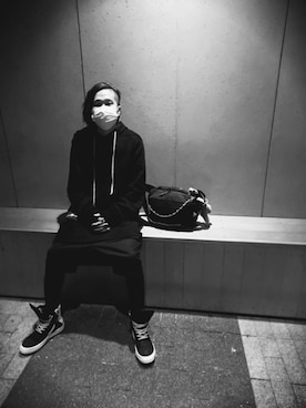 「DRKSHDW by RICK OWENS（ダークシャドウ バイ リックオウエンス）のアイテム（パーカー）」を使った、すーさんさん(^o^)🎤さん（メンズ・168cm）の秋コーディネート