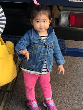 「子供服」｜「アイテム（デニムジャケット）」を使った、和愛Kanon さん（キッズ・80cm）の秋コーディネート