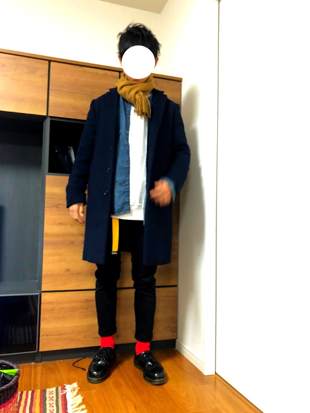 「NOのアイテム（マフラー、ベージュ系）」を使った、じんがーさん（メンズ・171cm）の冬コーディネートの1枚目の写真
