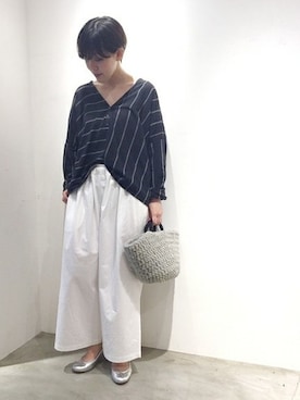 「JOURNAL STANDARD LUXE（ジャーナルスタンダード　ラックス）のアイテム（パンツ）」を使った、luxe銀座店スタッフさん（レディース・162cm）の夏コーディネート