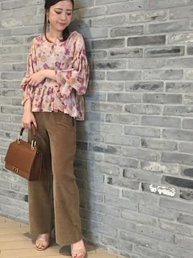 「Noble（ノーブル）のアイテム（サンダル）」を使った、Noble天神ビオロ店スタッフさん（レディース・163cm）の秋コーディネート