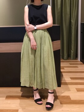 「蛍光カラー」｜「アイテム（その他）」を使った、あさみさん（レディース・156cm）の春コーディネート