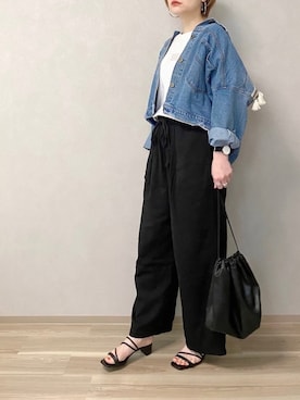 「YECCA VECCA（イェッカヴェッカ）のアイテム（ジャケット/アウター）」を使った、あさみさん（レディース・156cm）の春コーディネート