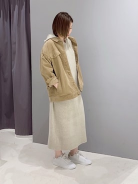 「ワンピース×スニーカー」｜「アイテム（ブルゾン）」を使った、あさみさん（レディース・156cm）の秋コーディネート