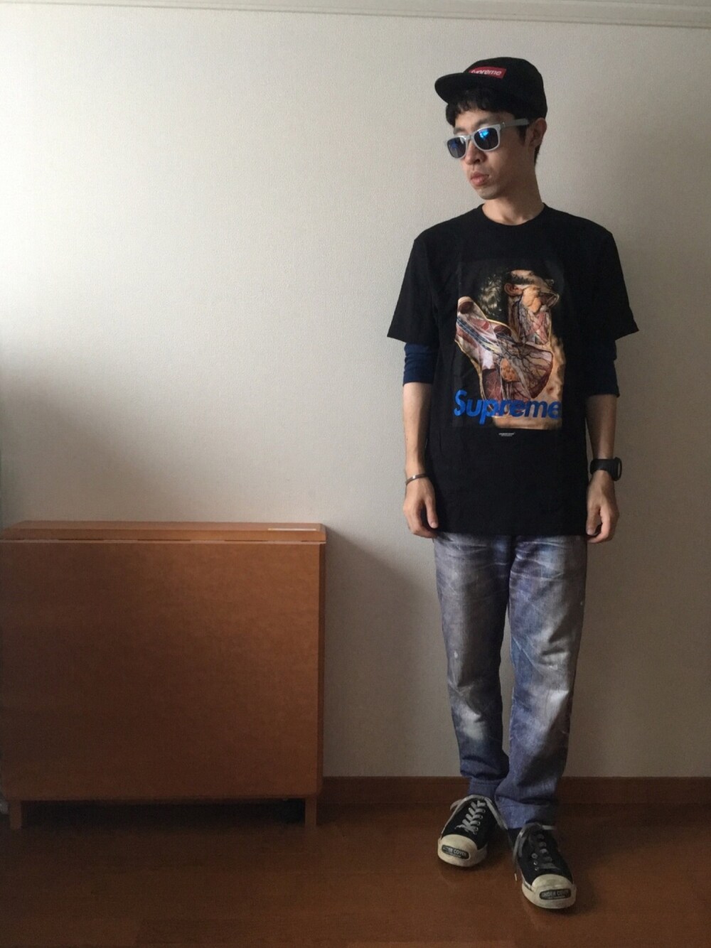 「休日スタイル、ラフ、カジュアル、いいね、save、フォローお願いします🤑、supreme」｜「UNDERCOVER×SUPREMEのアイテム（Tシャツ/カットソー、ブラック系）」を使った、ドメ系のジャイアンさん（メンズ・170cm）の秋コーディネートの1枚目の写真