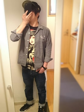 「OBEY」｜「アイテム（デニムパンツ）」を使った、とこちんさん（メンズ・167cm）の春コーディネート