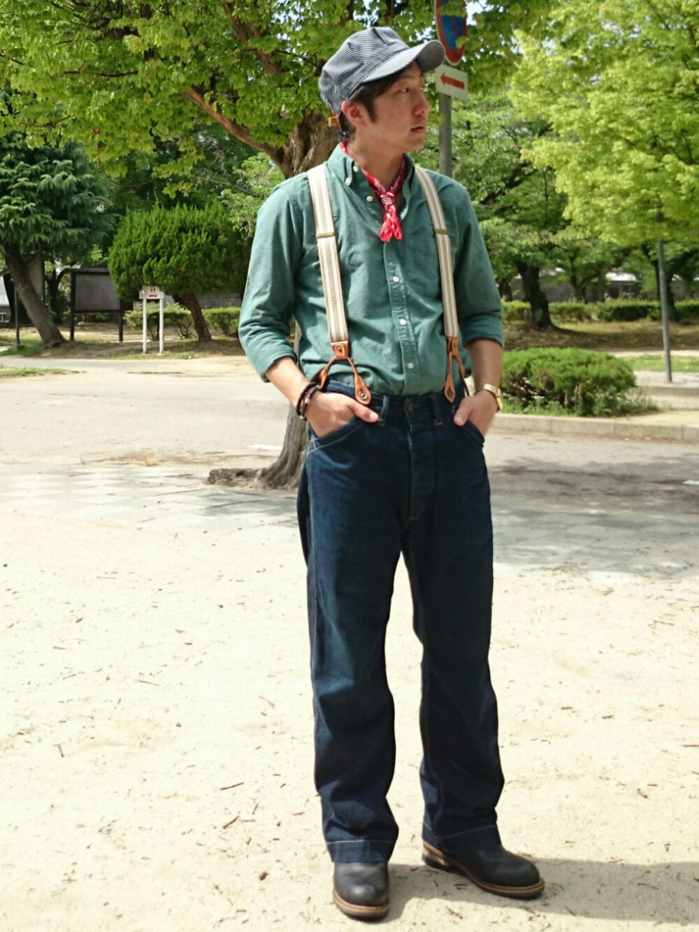 「サスペンダー、ペインターパンツ、ワークスタイル、バンダナ、rrl、アメカジ、クラシックワーク、尾錠」｜「Oldman'sのアイテム（キャップ、ブルー系）」を使った、とこちんさん（メンズ・167cm）の夏コーディネートの1枚目の写真