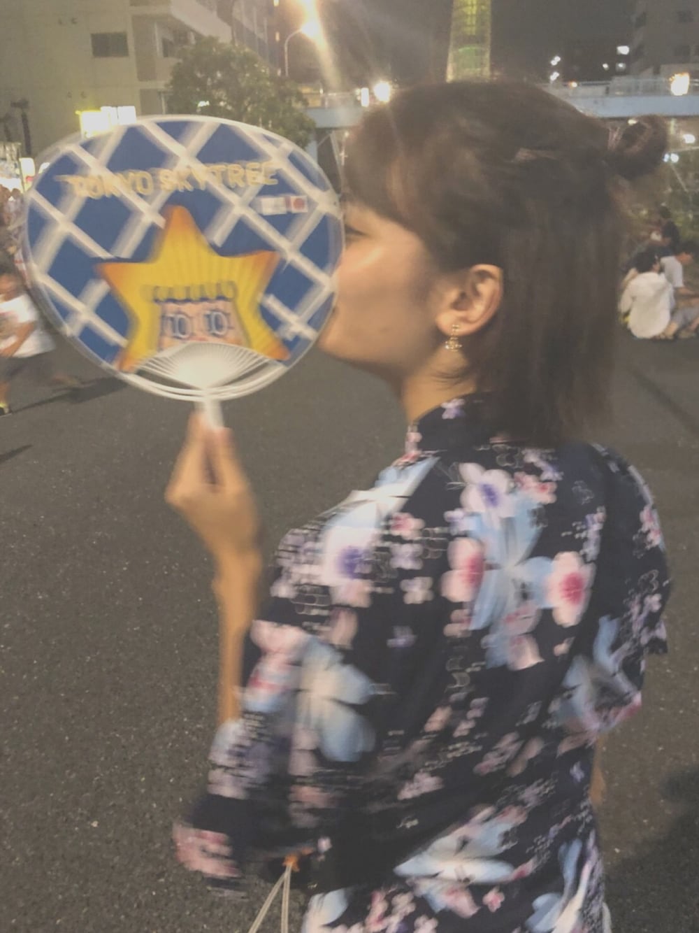 「花火大会、甚平、おしゃれさんと繋がりたい、カメラ好きな人と繋がりたい、カメラ女子」｜「SPINNSのアイテム（浴衣、ブラック系）」を使った、芽依さん（レディース・152cm）の夏コーディネートの1枚目の写真