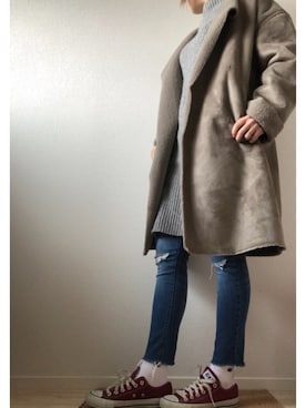 「UNIQLO（ユニクロ）のウルトラストレッチジーンズ（デニムパンツ、ブルー系）」を使った、ちぇるさん（レディース）の冬コーディネート
