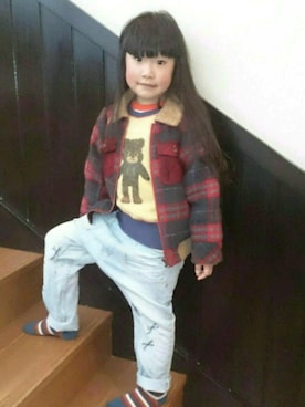 「One deux boo（ワンドゥーブー）のアイテム（スウェット）」を使った、ポコさん（キッズ・110cm）の冬コーディネート