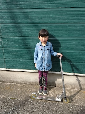 「ANAP（アナップ）のアイテム（シャツワンピース）」を使った、ポコさん（キッズ・110cm）の春コーディネート