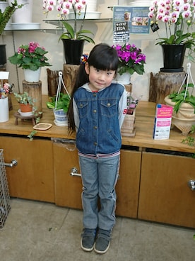 「OSHKOSH（オシュコシュ）のアイテム（デニムジャケット）」を使った、ポコさん（キッズ・110cm）の春コーディネート