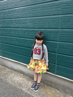 「JAM（ジャム）のアイテム（スカート）」を使った、ポコさん（キッズ・120cm）の春コーディネート